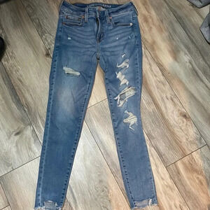 American Eagle Jegging Jeans Ankle Cropped Distressed Holes Size 4 Short